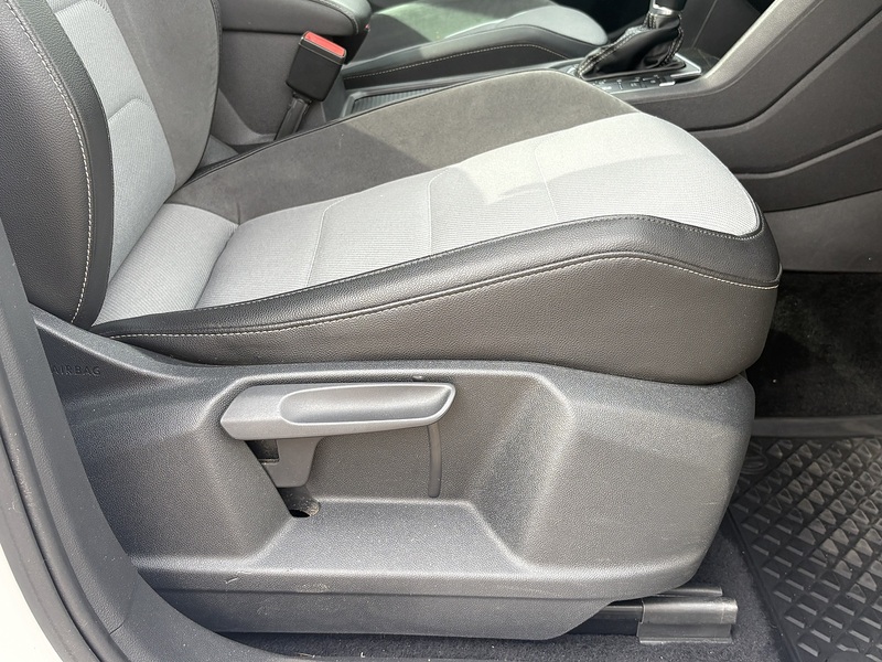 Volkswagen Tiguan TDI BlueMotion Tech R-Line - U696