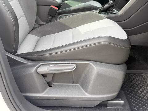 Volkswagen Tiguan TDI BlueMotion Tech R-Line - U696