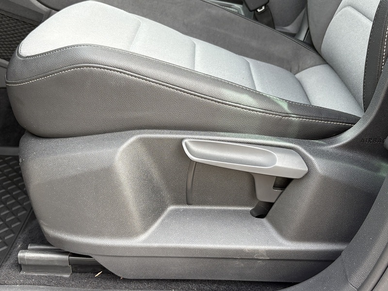 Volkswagen Tiguan TDI BlueMotion Tech R-Line - U696