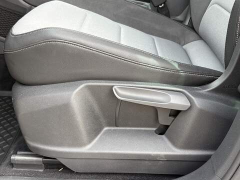 Volkswagen Tiguan TDI BlueMotion Tech R-Line - U696