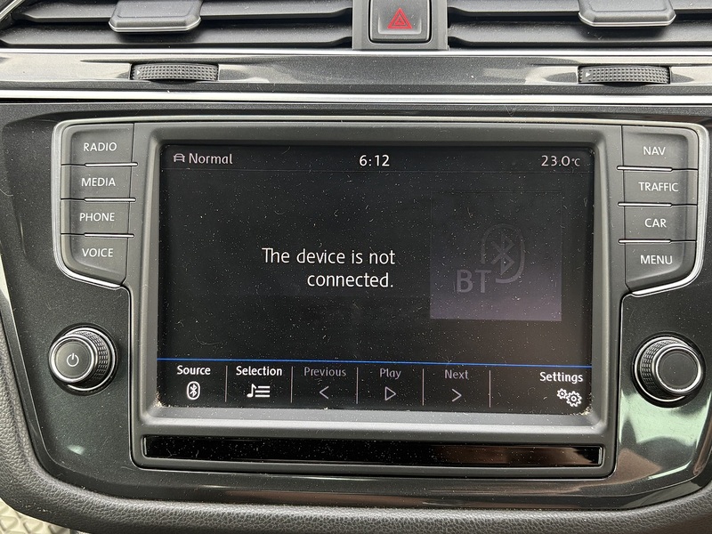 Volkswagen Tiguan TDI BlueMotion Tech R-Line - U696
