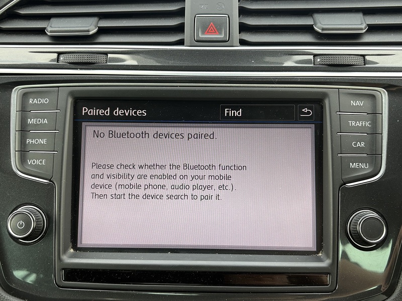 Volkswagen Tiguan TDI BlueMotion Tech R-Line - U696