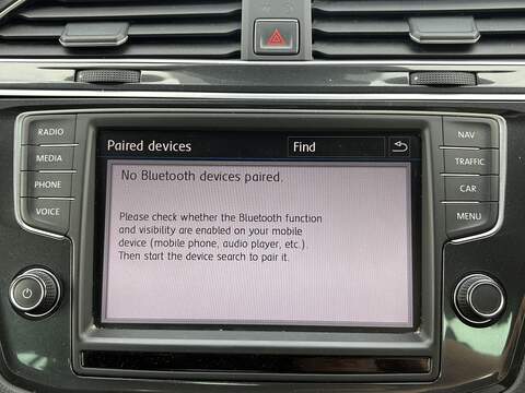Volkswagen Tiguan TDI BlueMotion Tech R-Line - U696