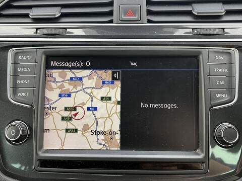Volkswagen Tiguan TDI BlueMotion Tech R-Line - U696
