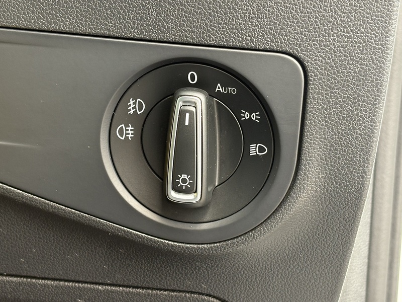 Volkswagen Tiguan TDI BlueMotion Tech R-Line - U696