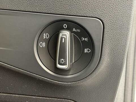 Volkswagen Tiguan TDI BlueMotion Tech R-Line - U696