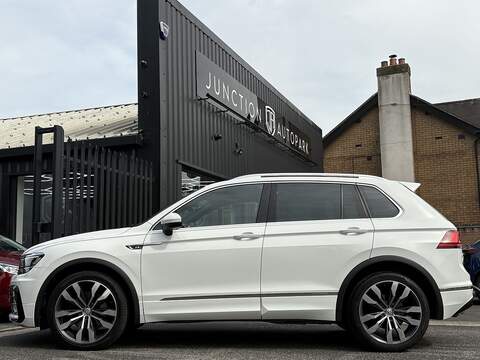 Volkswagen Tiguan TDI BlueMotion Tech R-Line - U696