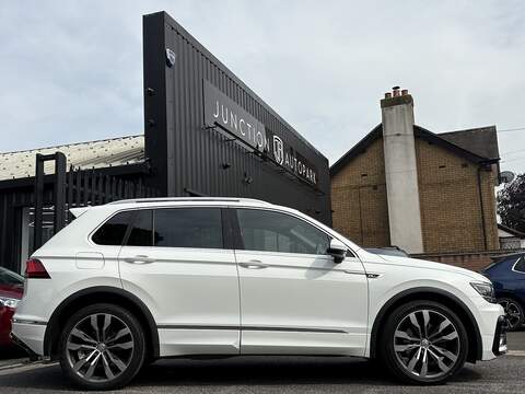 Volkswagen Tiguan TDI BlueMotion Tech R-Line - U696