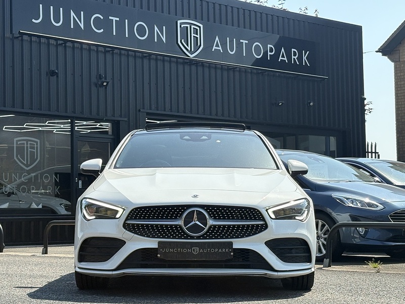 Mercedes-Benz CLA CLA180 AMG Line - U698