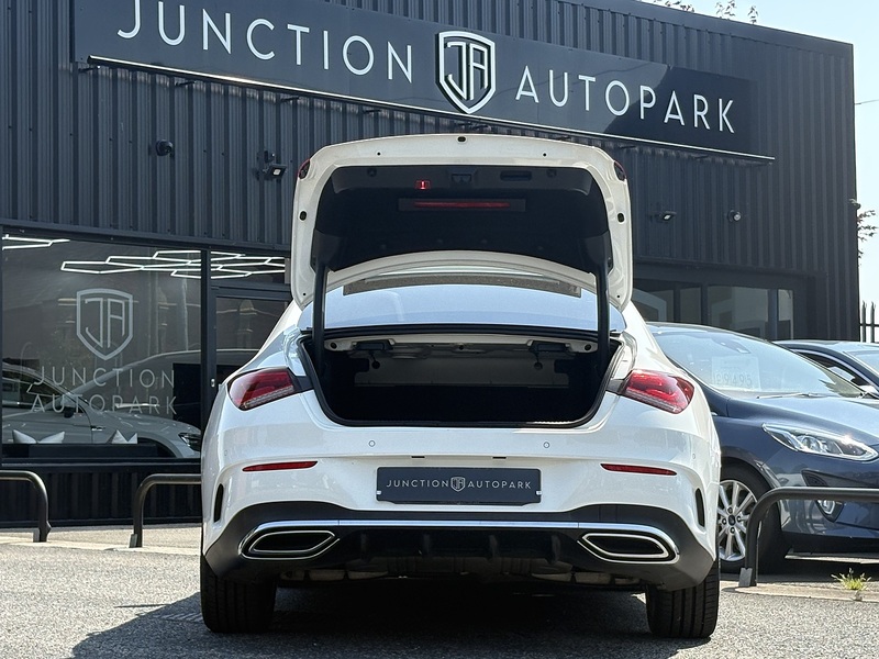Mercedes-Benz CLA CLA180 AMG Line - U698