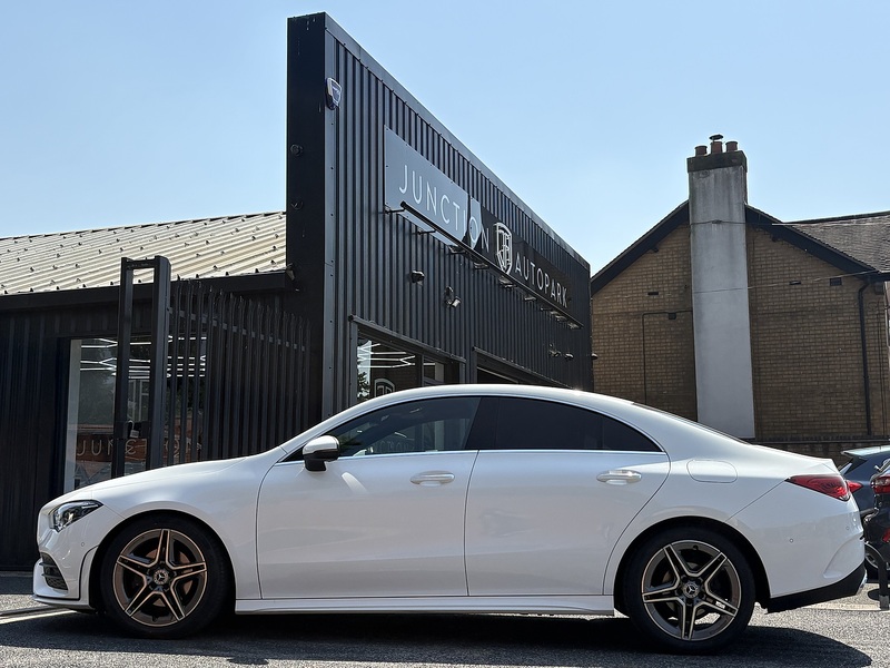 Mercedes-Benz CLA CLA180 AMG Line - U698
