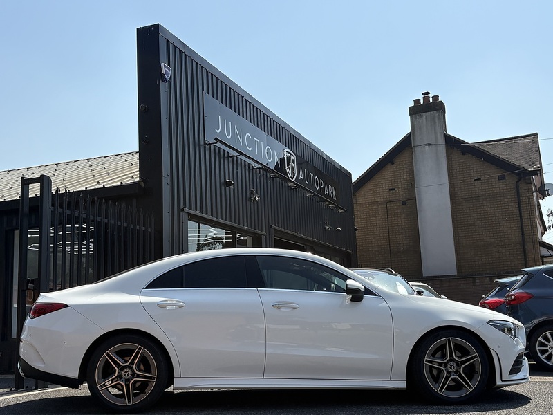 Mercedes-Benz CLA CLA180 AMG Line - U698