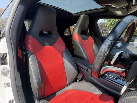 Mercedes-Benz CLA CLA180 AMG Line - U698