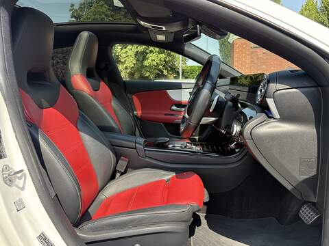 Mercedes-Benz CLA CLA180 AMG Line - U698