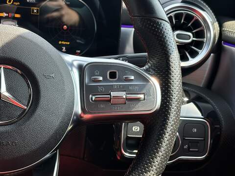 Mercedes-Benz CLA CLA180 AMG Line - U698