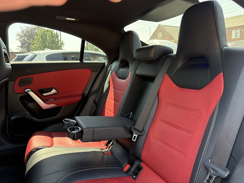 Mercedes-Benz CLA CLA180 AMG Line - U698
