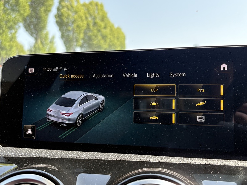 Mercedes-Benz CLA CLA180 AMG Line - U698
