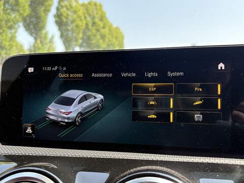 Mercedes-Benz CLA CLA180 AMG Line - U698