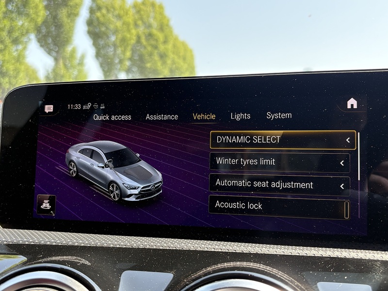 Mercedes-Benz CLA CLA180 AMG Line - U698
