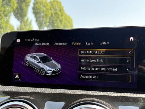 Mercedes-Benz CLA CLA180 AMG Line - U698
