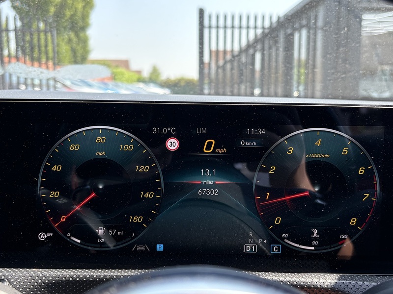 Mercedes-Benz CLA CLA180 AMG Line - U698