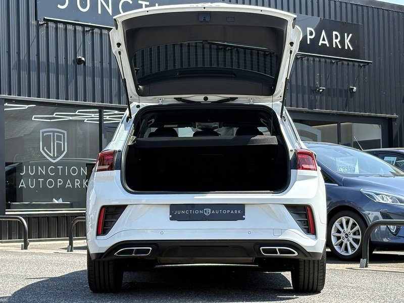 Volkswagen T-Roc TSI R-Line - U699