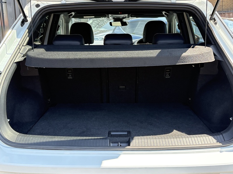 Volkswagen T-Roc TSI R-Line - U699