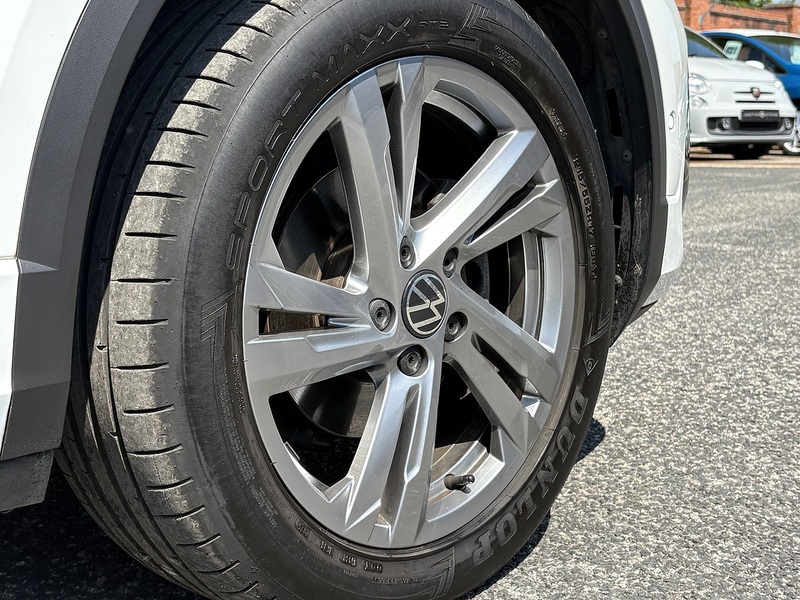 Volkswagen T-Roc TSI R-Line - U699