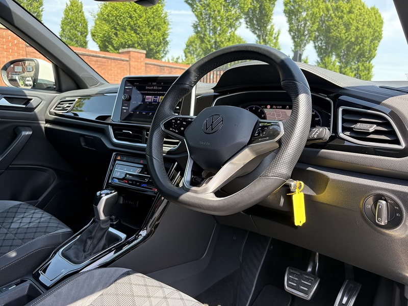 Volkswagen T-Roc TSI R-Line - U699