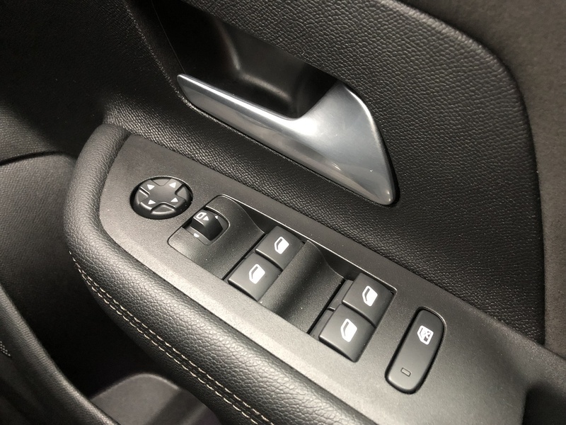 Vauxhall Mokka Turbo Ultimate - U701