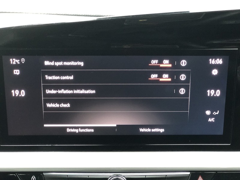 Vauxhall Mokka Turbo Ultimate - U701