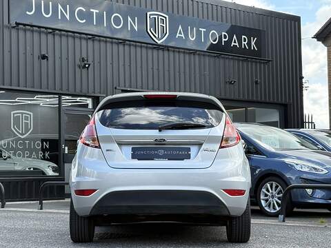 Ford Fiesta T EcoBoost Titanium - U702