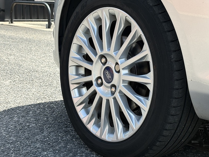 Ford Fiesta T EcoBoost Titanium - U702