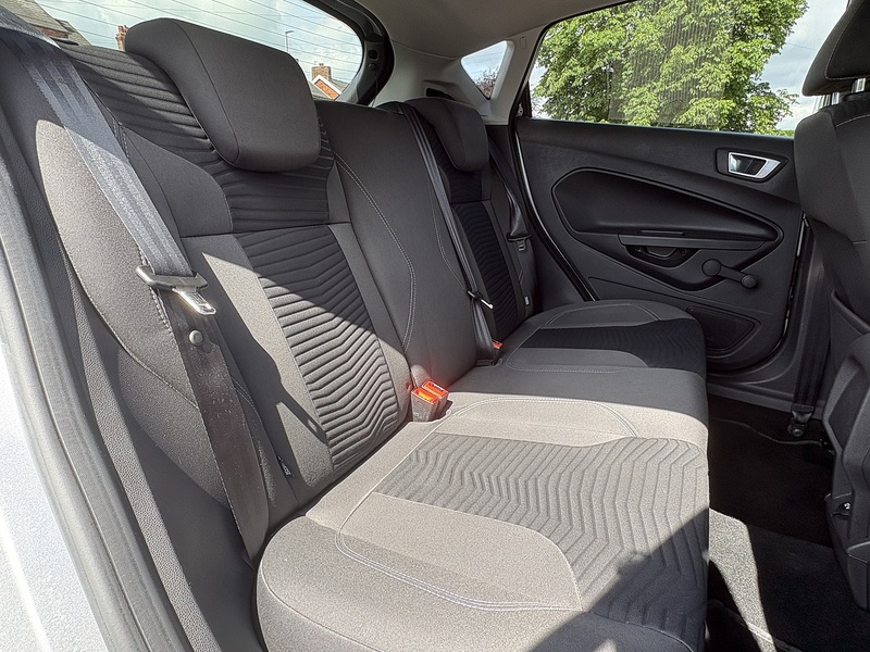 Ford Fiesta T EcoBoost Titanium - U702