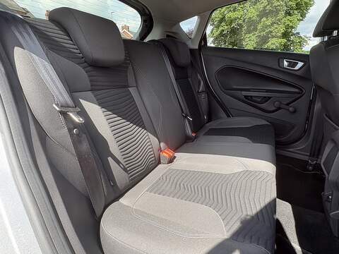Ford Fiesta T EcoBoost Titanium - U702
