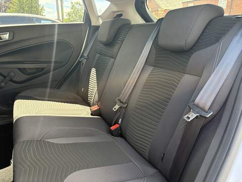 Ford Fiesta T EcoBoost Titanium - U702