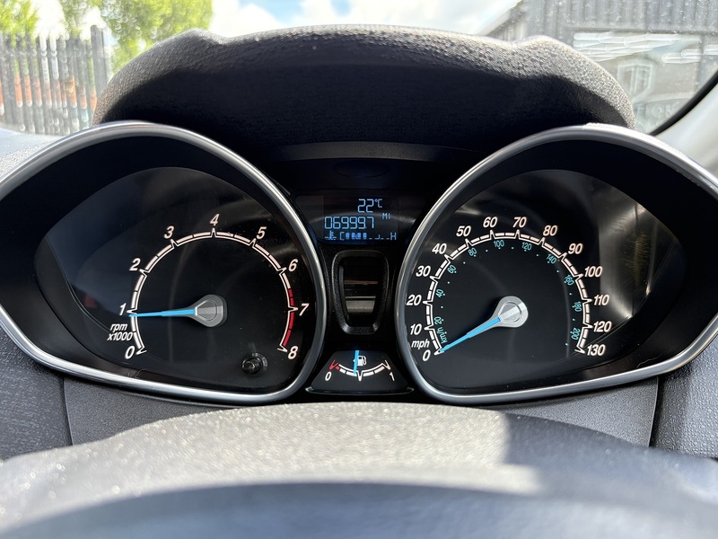 Ford Fiesta T EcoBoost Titanium - U702