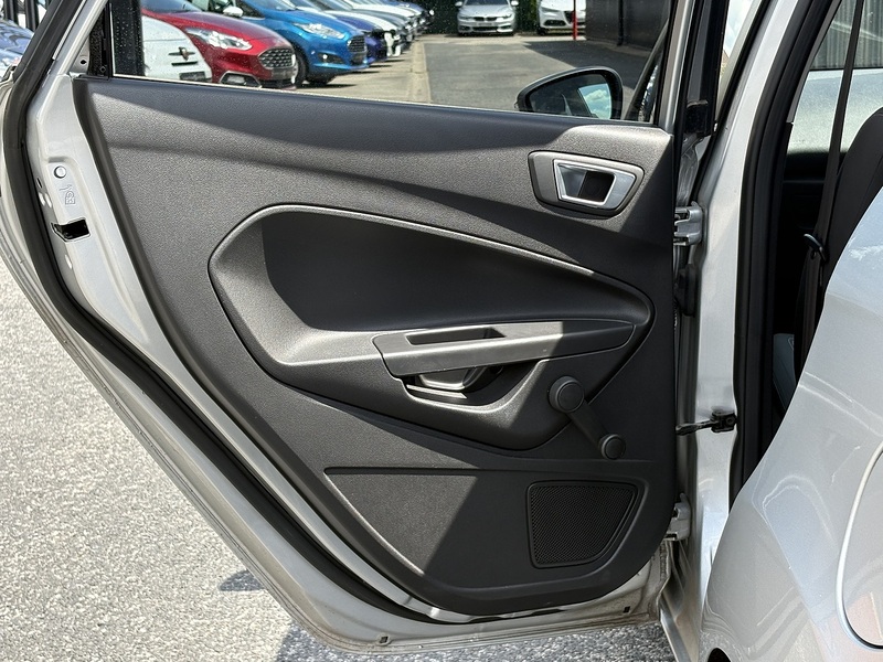 Ford Fiesta T EcoBoost Titanium - U702