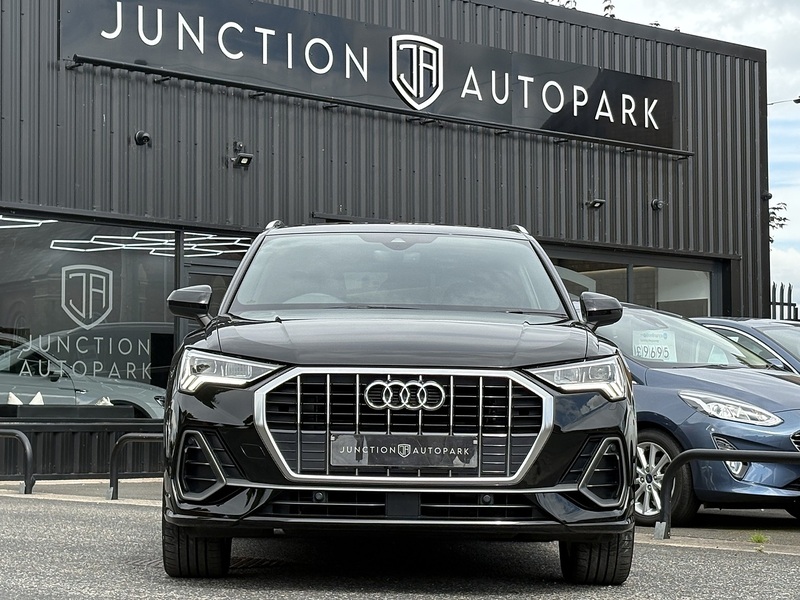 Audi Q3 TFSI CoD S line - U710