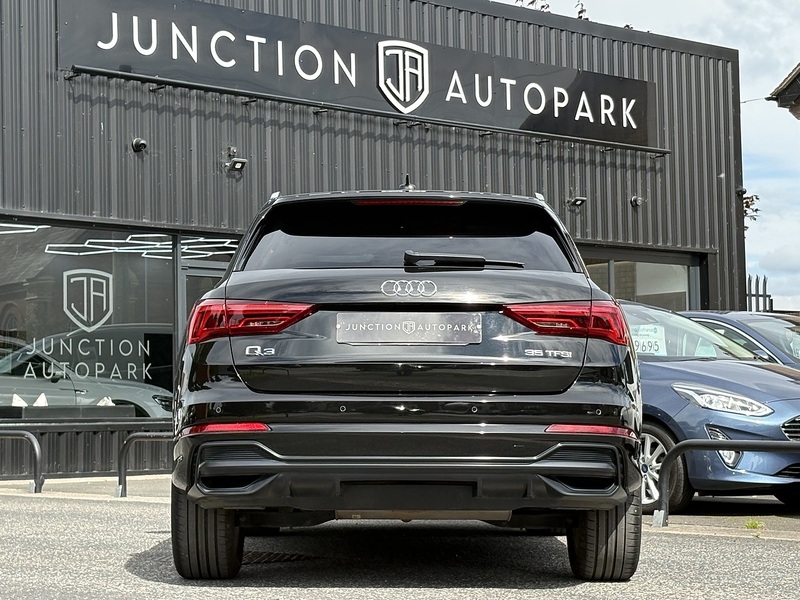 Audi Q3 TFSI CoD S line - U710