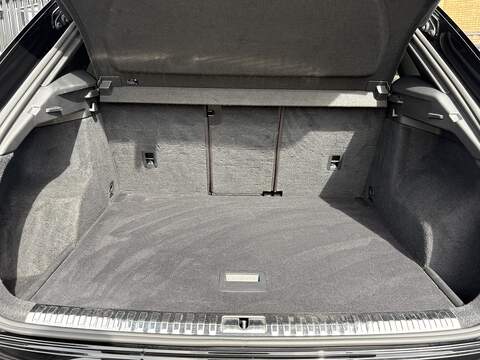 Audi Q3 TFSI CoD S line - U710