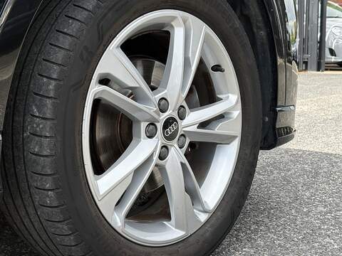 Audi Q3 TFSI CoD S line - U710