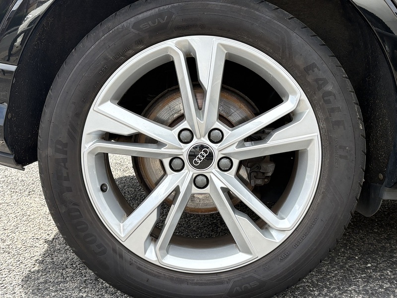 Audi Q3 TFSI CoD S line - U710