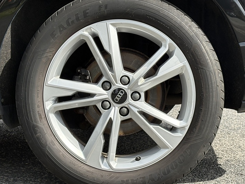Audi Q3 TFSI CoD S line - U710