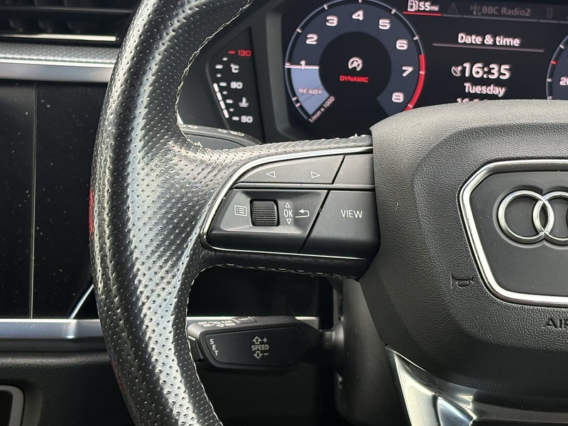 Audi Q3 TFSI CoD S line - U710