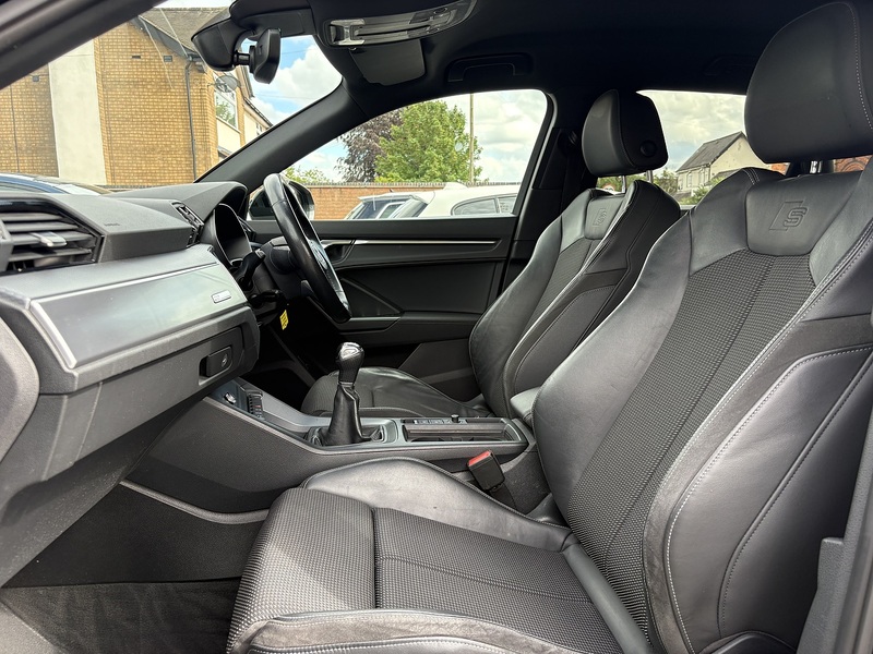 Audi Q3 TFSI CoD S line - U710