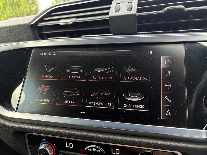 Audi Q3 TFSI CoD S line - U710