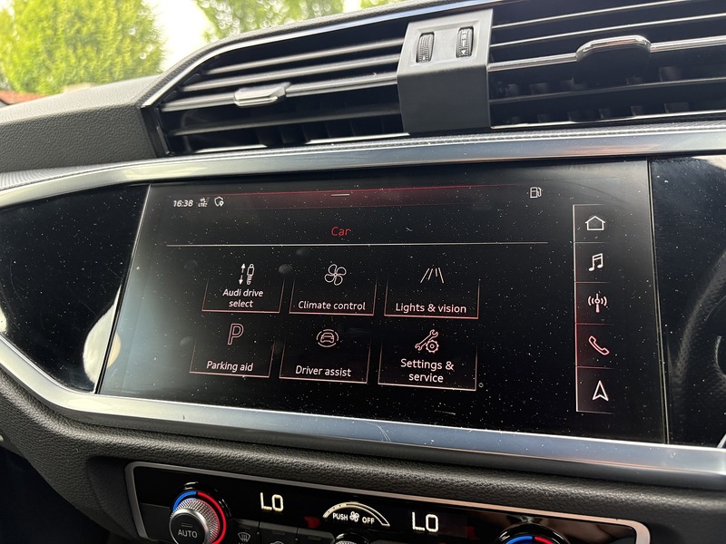 Audi Q3 TFSI CoD S line - U710