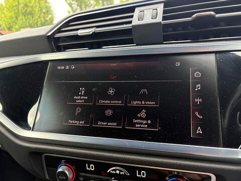 Audi Q3 TFSI CoD S line - U710