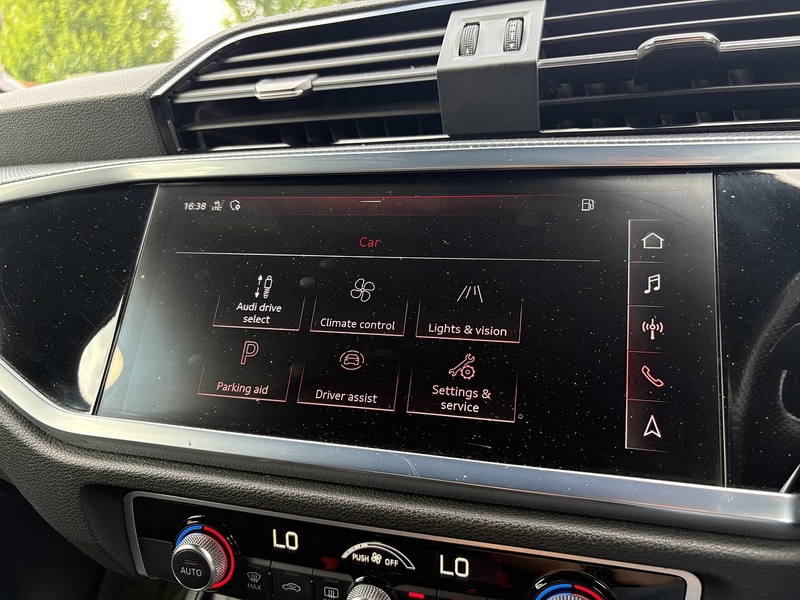 Audi Q3 TFSI CoD S line - U710
